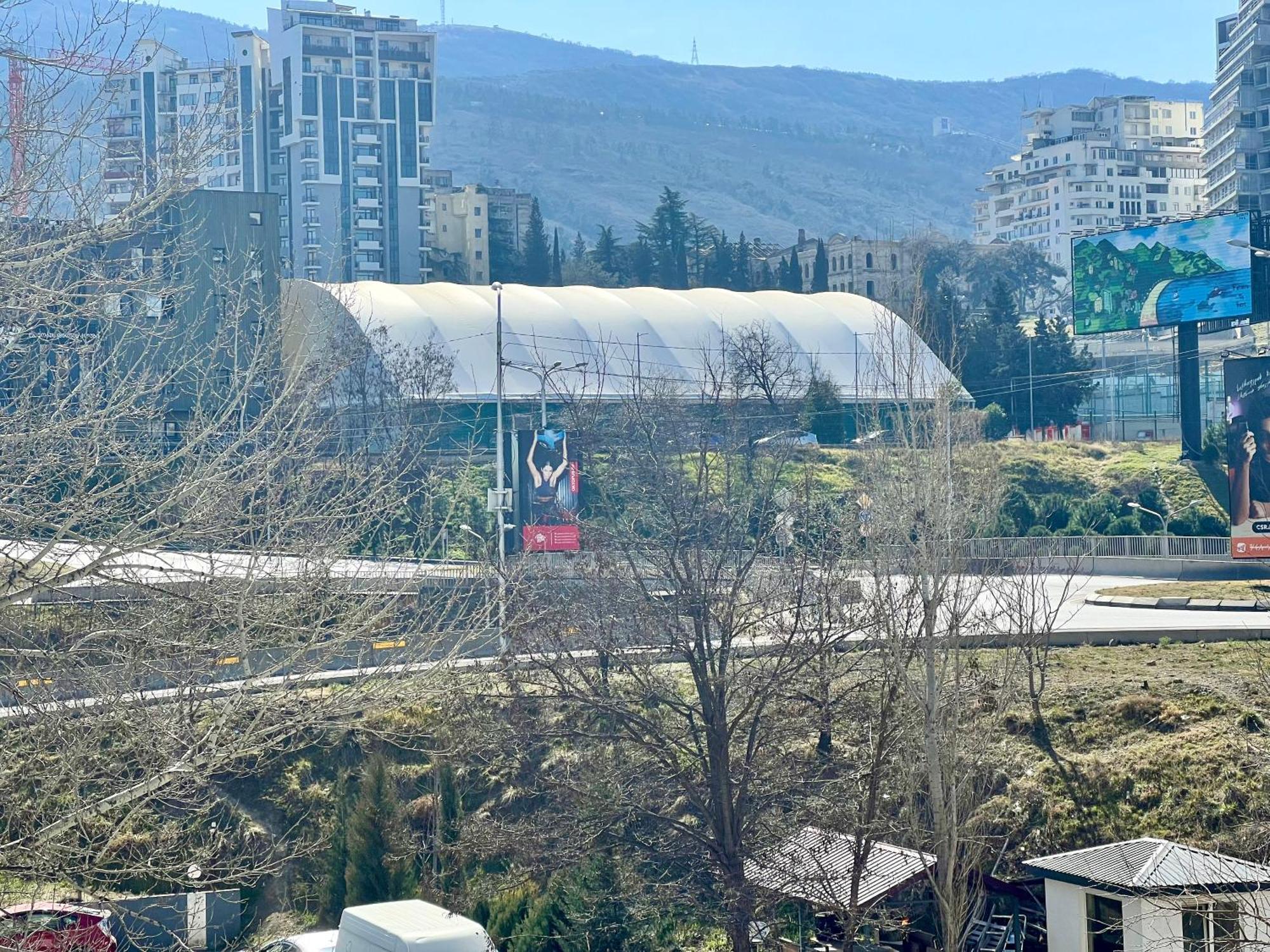 Tbilisi Apartment Tennis Court Exterior foto